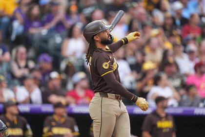 Tatís conecta jonrón para Padres que vencen 10-8 a Rockies y rompen racha de derrotas