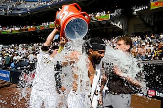 Tatis conecta su segundo jonrón de la temporada y Padres vencen 5-4 a Rojos