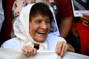 Murió Taty Almeida, presidenta de Madres de Plaza de Mayo
