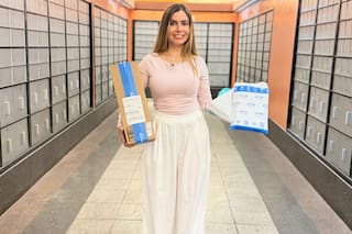 La colombiana que fue detenida por el ICE y hoy ayuda a miles de migrantes a través de la lectura