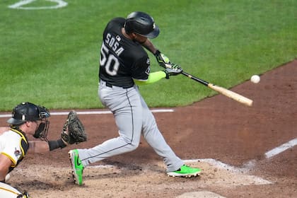 Tauchman conecta doble de tres carreras para darle la victoria a Medias Blancas sobre Piratas