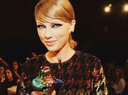 Taylor con su Moon Man