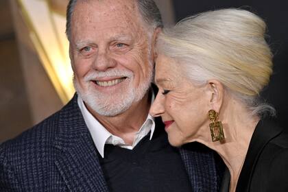 Taylor Hackford y Helen Mirren, una de las parejas más consolidadas de Hollywood