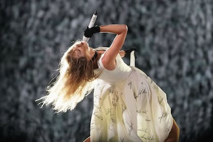 Taylor Swift es una de las cantantes más exitosas de la historia y ya se sienta en la mesa de los grandes del Siglo XXI