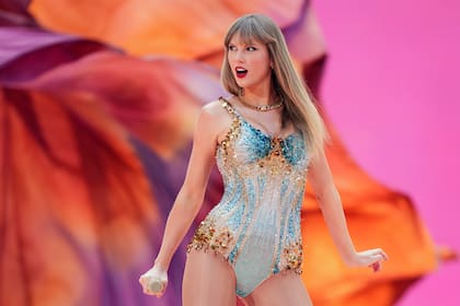 Taylor Swift se presenta en el estadio de Wembley como parte de su Eras Tour el viernes 21 de junio de 2024 en Londres