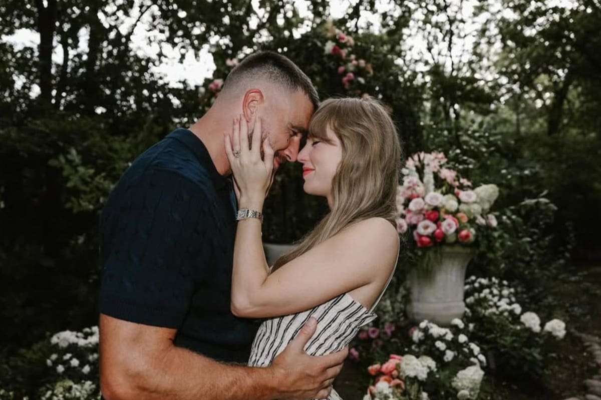Taylor Swift y Travis Kelce anunciaron su compromiso en sus redes sociales