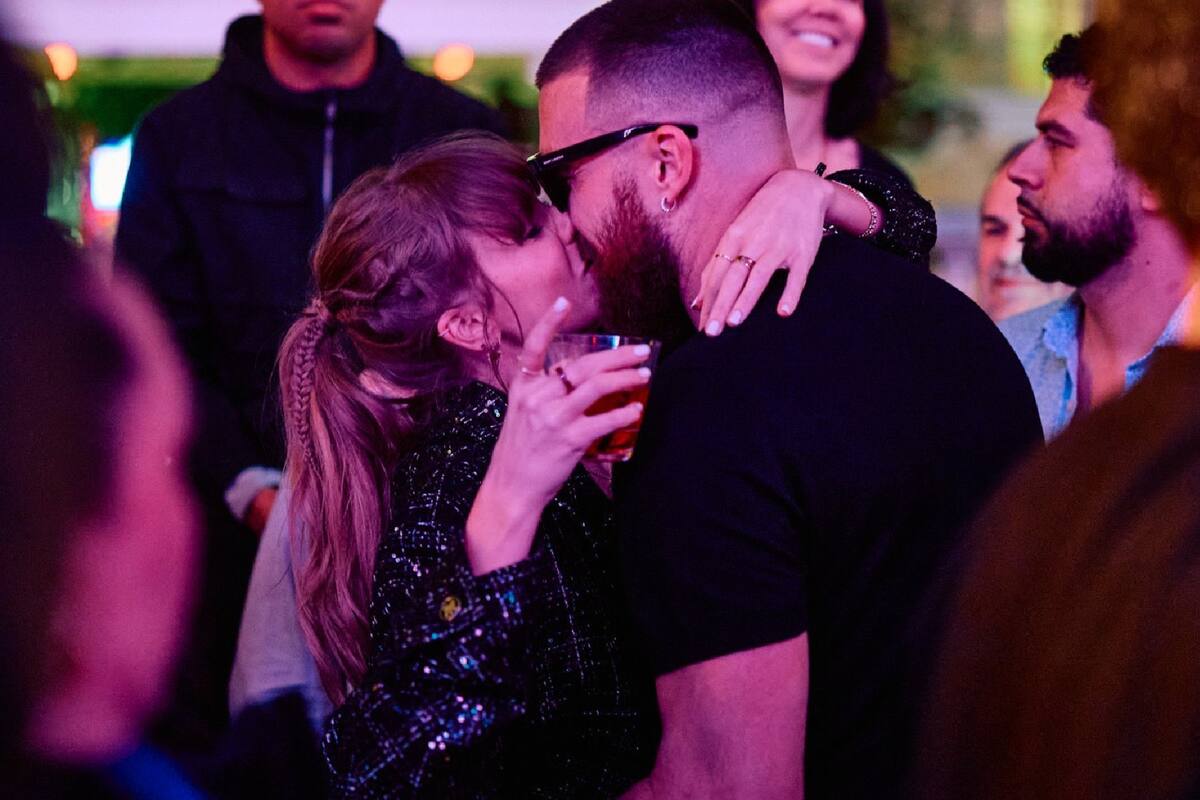 Taylor Swift y Travis Kelce en el after party del Super Bowl 2024