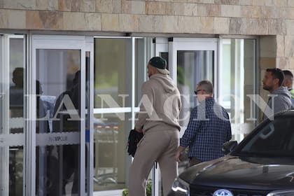 Taylor y Travis oficializaron su romance hace dos meses, después de que la cantante asistiera a alentarlo al estadio Arrowhead