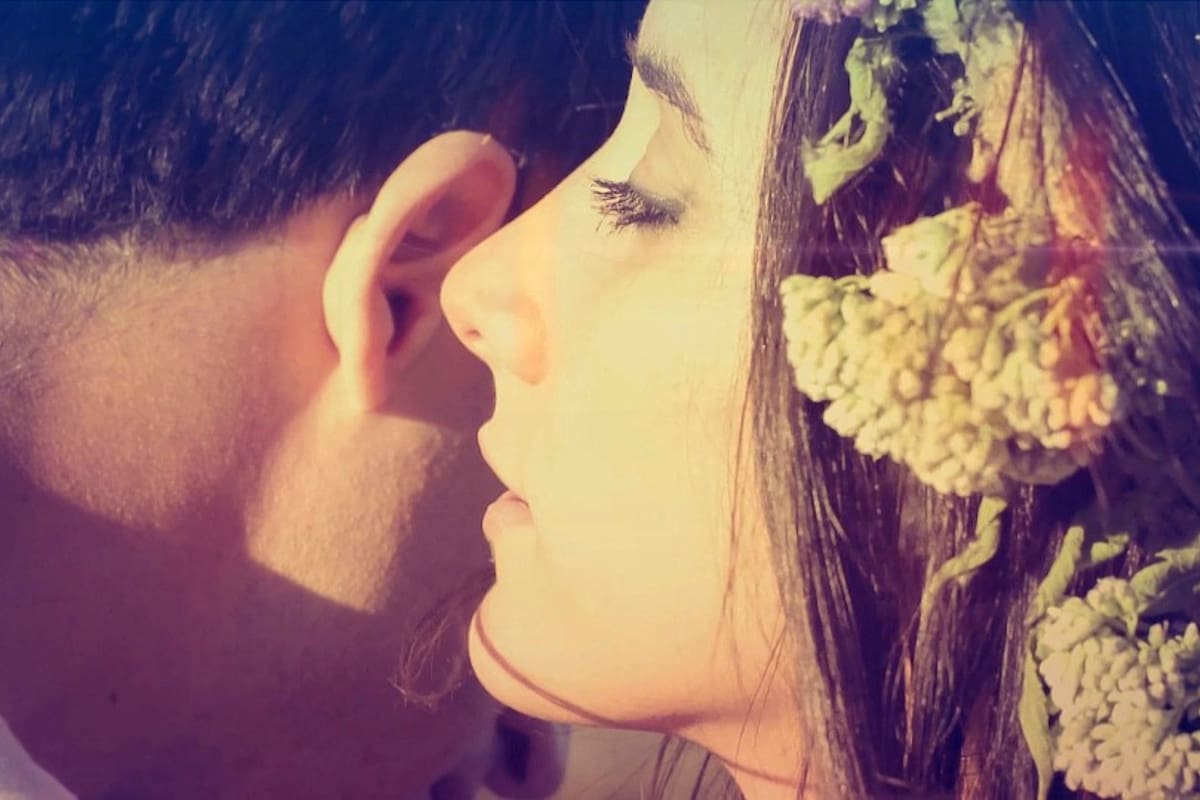 "Te amo".