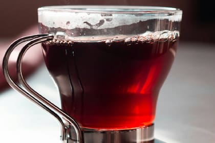 Té de jamaica, un aliado para la producción de colágeno