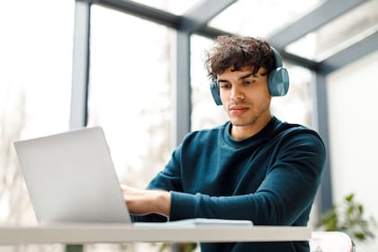 ¿Te quedaste con ganas de estudiar este año? Coderhouse te lo hace simple con un 20% de descuento acumulable con promociones
