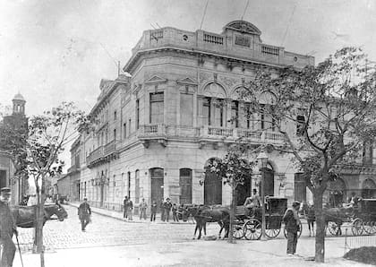 Teatro Liceo, un emblema aún en pie, en la intersección de Paraná y Rivadavia