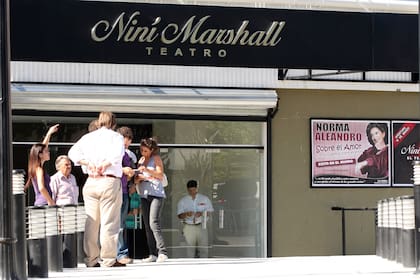 Teatro Nini Marshall en el Parque de la Costa