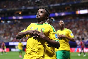Gracias a un penal, Sudáfrica iguala ante República Checa y mantiene la ilusión de seguir en el Mundial