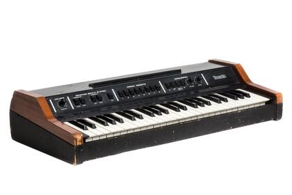 Teclado Crumar, utilizado por Mario Siperman, de Los Fabulosos Cadillacs.