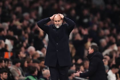 Técnico interino Igor Tudor busca respuestas para un Tottenham en caída libre