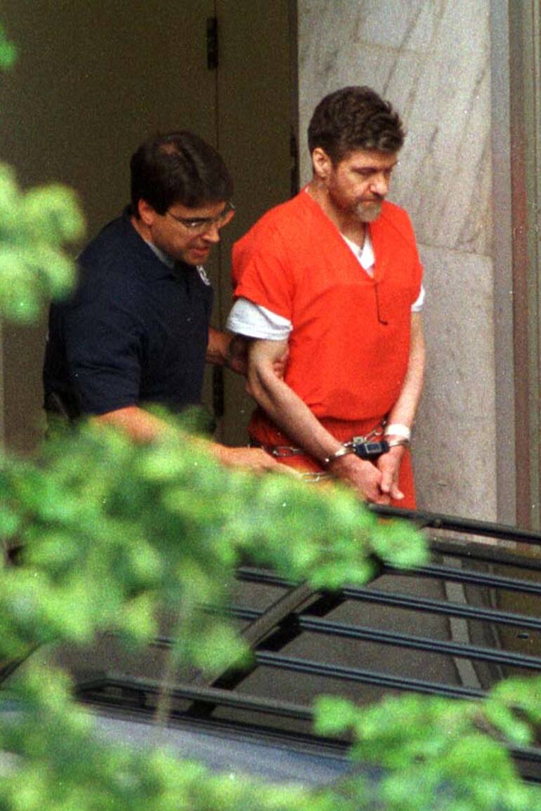 Ted J. Kaczynski fue detenido en 1995