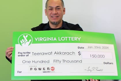 Teerawat Akkarach se ganó un premio de Powerball, en Virginia