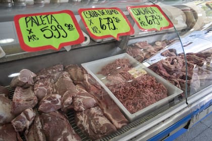 TELAM 18052021 El presidente de la Asociación de Propietarios de Carnicerías, Alberto Williams, dijo hoy que la disposición oficial de cerrar las exportaciones de carnes por 30 días "es buena", y que debería ser el punto de partida para "organizar este mercado que se disparó". foto Victoria Egurza DL