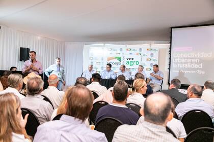 Telecom realizó el lanzamiento oficial del primer clúster de conectividad rural en los partidos de Pergamino y Rojas