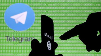 Telegram eliminó los canales de noticias relacionados al EI, mientras crece el recelo de las autoridades en torno a los servicios de mensajería instantánea segura