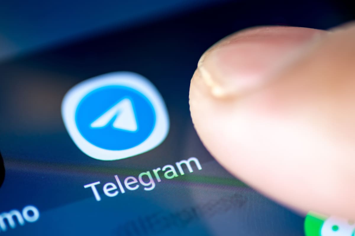 Telegram fue retirado temporalmente de la App Store de Apple en todo el mundo después de que el fabricante del iPhone denunciara que un usuario había compartido “material de abuso sexual infantil”, dijo el martes la aplicación de mensajería