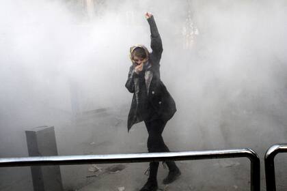 Telegram fue una herramienta útil para los defensores de la democracia en Irán durante las protestas contra el gobierno en 2017. Los esfuerzos iraníes para prohibir la aplicación el año siguiente tuvieron poco impacto