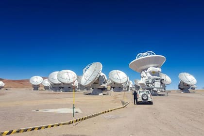 Esta cadena de satélites, sincronizados entre sí, localizada en el desierto de Atacama, es el mayor "interferómetro" del planeta.