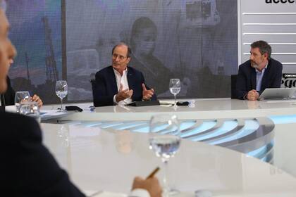 Gabriel López, de Ford Argentina, junto a Marcelo Tarakdjian, de Telefónica Movistar Argentina