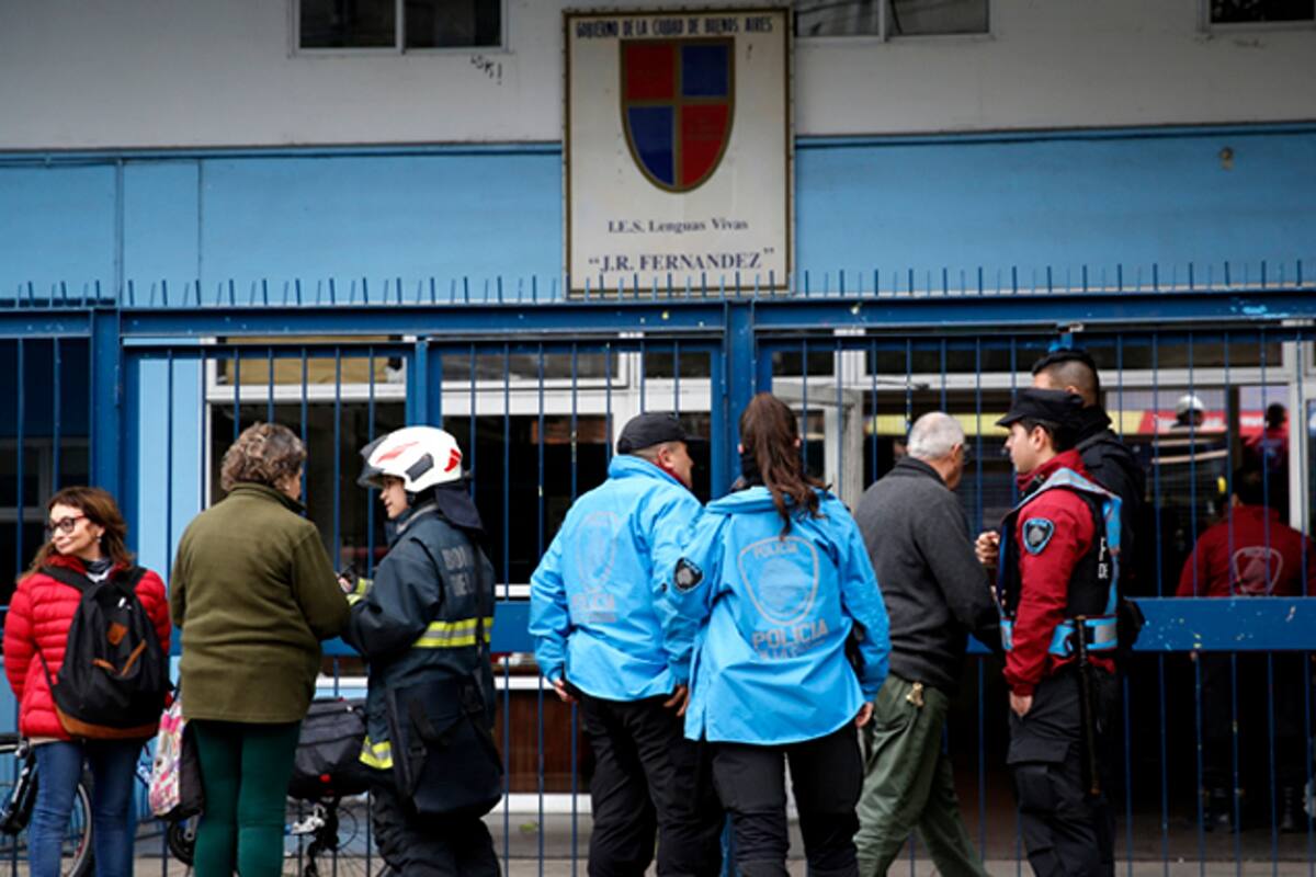 Temen por la presencia de asbesto en el Lenguas Vivas