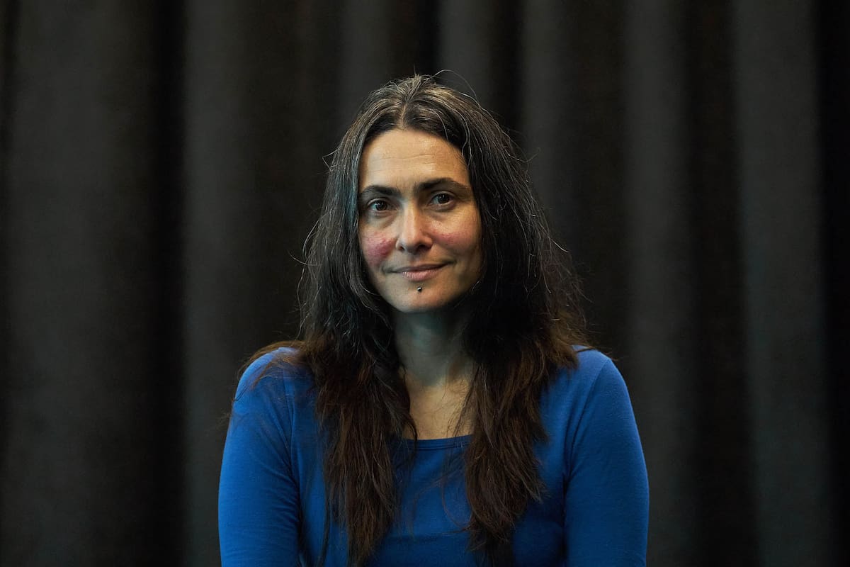 “Tenemos un plan genético, pero las experiencias lo modifican: hoy nadie dice que somos 100% genética o 100% crianza”, afirma la investigadora, al referirse a la interacción entre biología y cultura