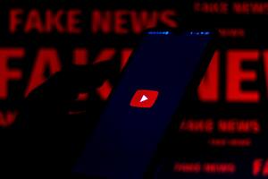 "Tenemos una oportunidad única de decirle a una de las grandes compañías de internet que deben ocuparse también de los contenidos que no están en habla inglesa", dijeron en una reunión informativa los responsables de la carta a YouTube