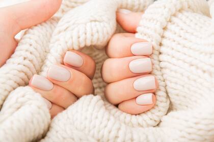 Tener las manos prolijas y arregladas siempre es un gran placer. Opciones clásicas y actuales para embellecerlas aprovechando los descuentos de Club LA NACION.