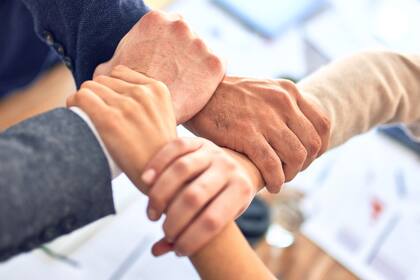 Tener un salario mínimo por ley busca beneficiar principalmente a los trabajadores de bajos ingresos
