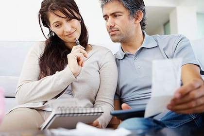 Tener una cuenta bancaria es un requisito indispensable para poder invertir en la bolsa.