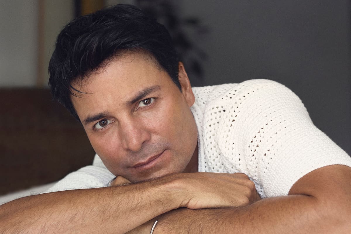 “Tengo 55 años y estoy feliz con mi edad –dice–. Siempre me ha acompañado el deporte, juego básquet y béisbol desde los 6”