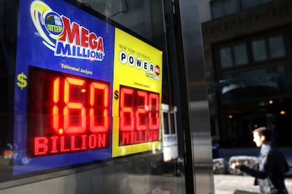 Tenía los cinco números 5, 28, 62, 65, 70 y el 5 del "Mega Ball"