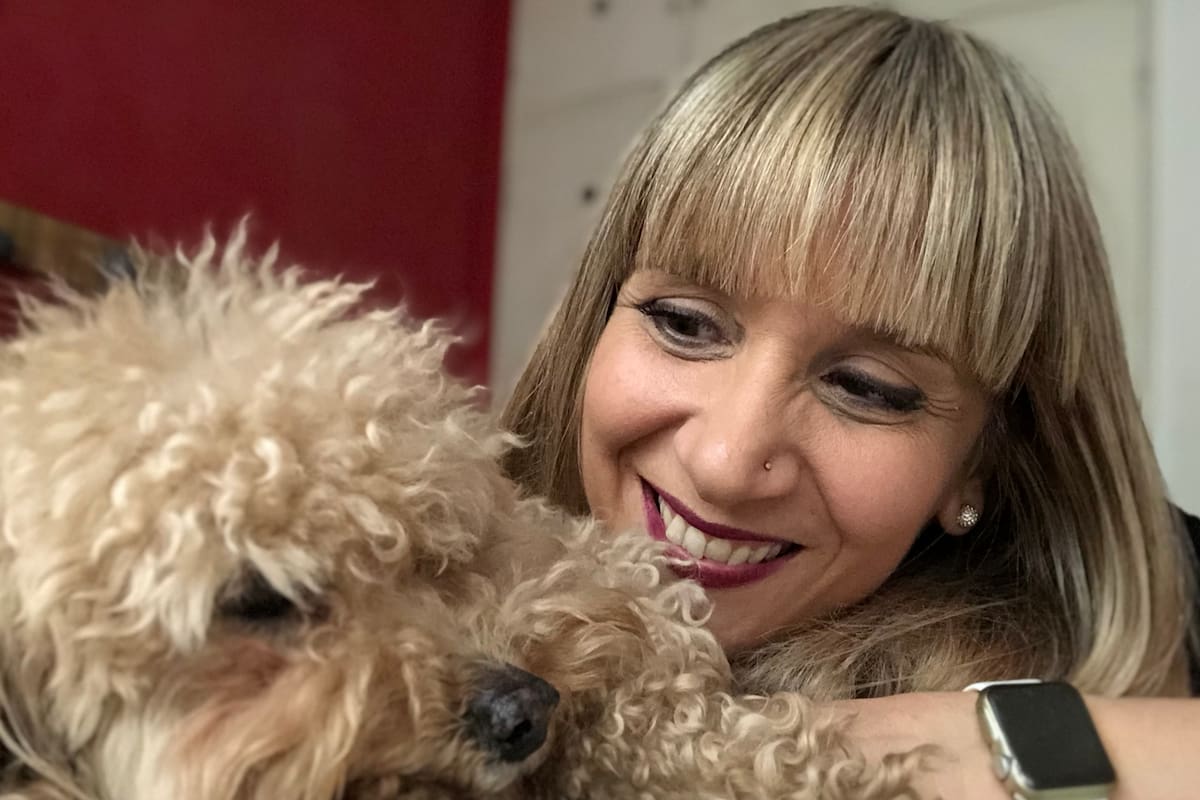 “Tenía muchísima facilidad para cantar y no así para hablar”.