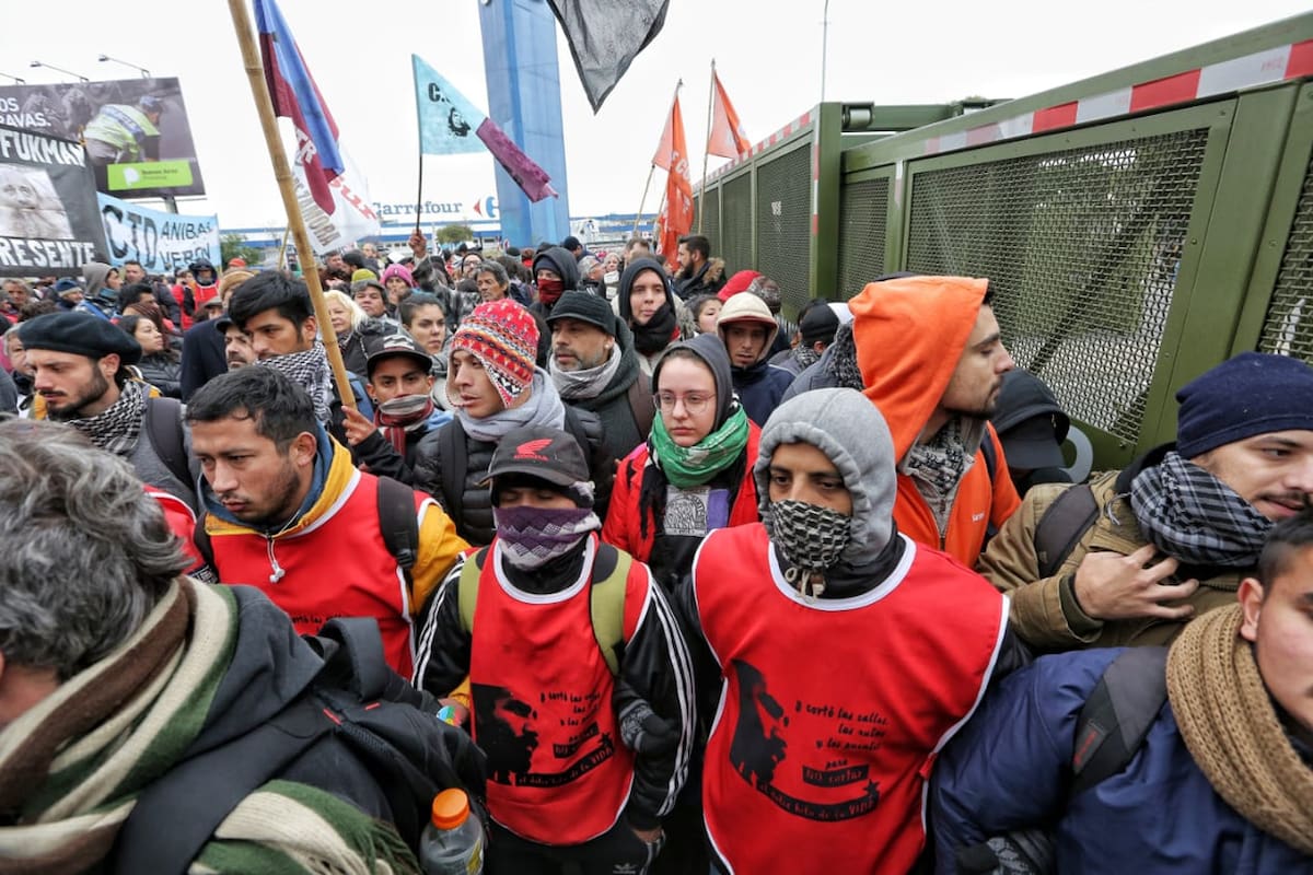 Tensión en el Puente Puyerredón por el homenaje a Kosteki y Santillán