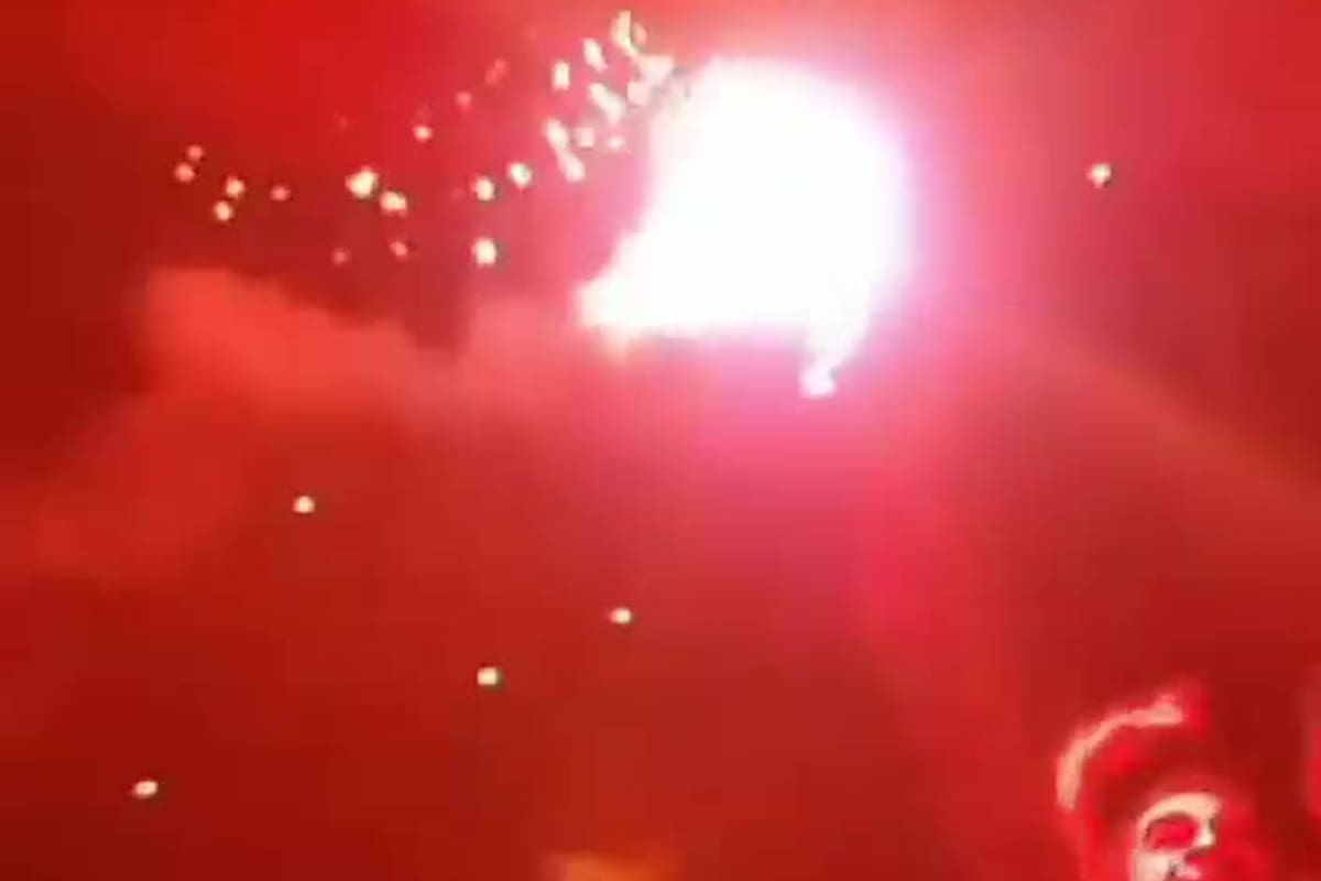 Tensión en el recital de la banda del Indio: prendió una bengala e hirió a una mujer