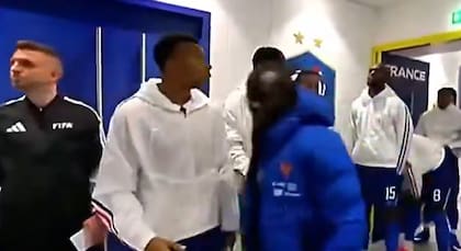 Tensión en Francia: Kylian Mbappé no saludó a N’Golo Kanté en un amistoso previo al Mundial 2026.