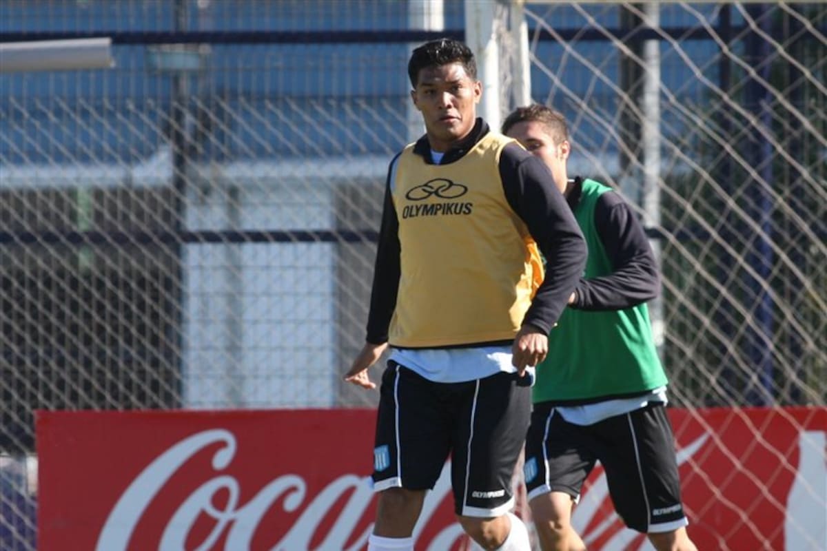 Teófilo Gutiérrez llegaría hoy a la Argentina y se sumaría al plantel