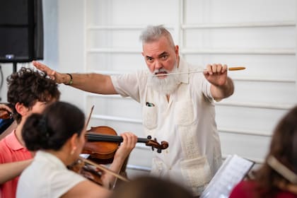 Terán, al frente de la orquesta que el lunes 25 de noviembre versionará clásicos de Cerati en el Colón