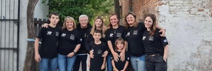 Tercera, cuarta y quinta generación. De izquierda a derecha: Gregorio, Fernanda, Oscar, Catalina, Patricia, Paola, Delfina, Pedro y Malena.