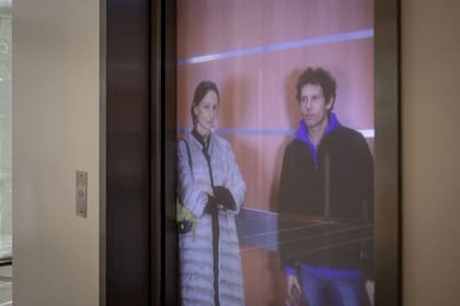 Teresa Anchorena y Ruy Krygier, en la obra titulada "Conversaciones de ascensor" (2011)