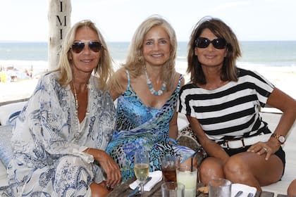 Con Teresa Calandra y Cecilia Zuberbuhler