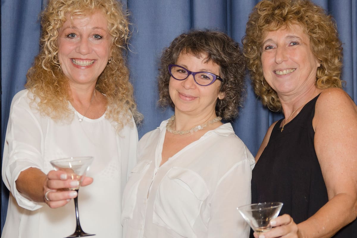 Terminando la segunda función en el teatro