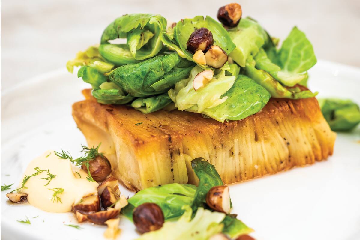 Terrina de papas, repollitos y avellanas