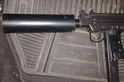 Terror narco. Usaron una ametralladora Uzi para matar a un joven y enfrentarse con la policía