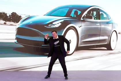 De la mano de Elon Musk, Tesla ya pelea el liderazgo en la industria automotriz